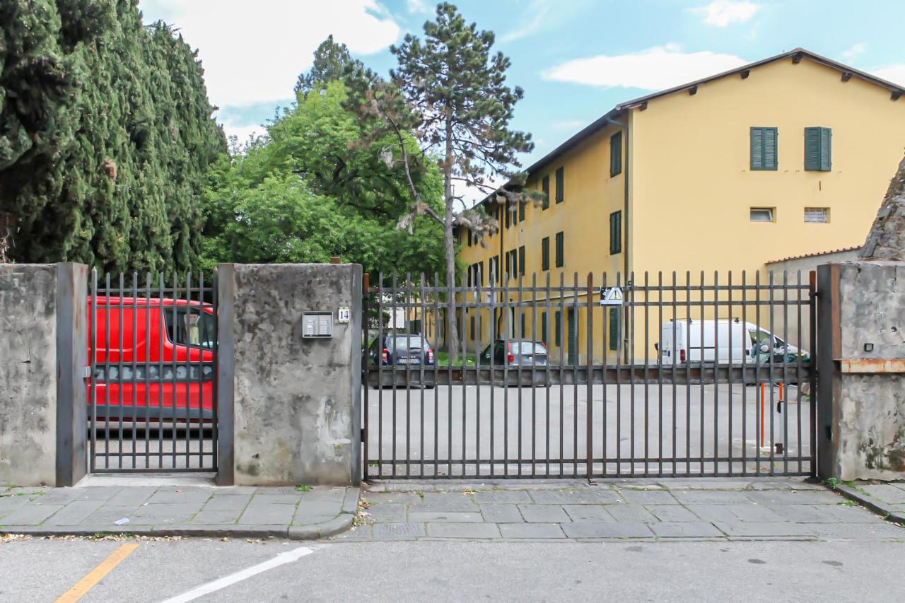 Appartamento Santa Chiara - Affitti Brevi Italia Lucca Exterior foto